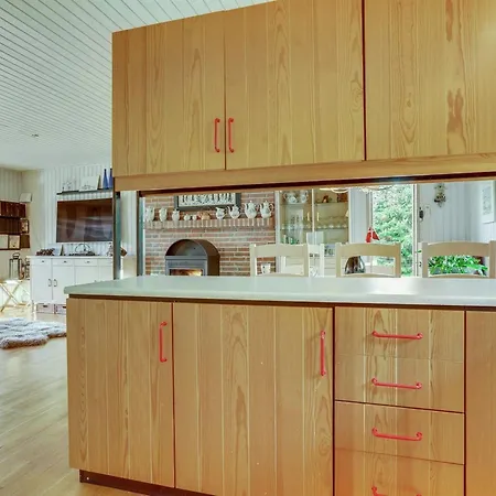 Aurea - 1km From The Sea By Interhome Nyaraló *