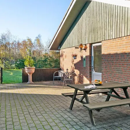 Aurea - 1km From The Sea By Interhome * Hals